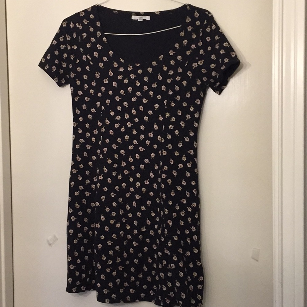 Lovely floral print dress from Vans
